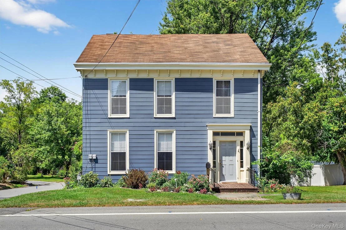 Photo of 1 Pond Road