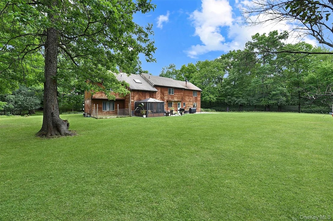 Photo of 243 Hill Road