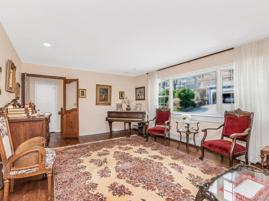 Photo of 91 Edgecliff Terrace