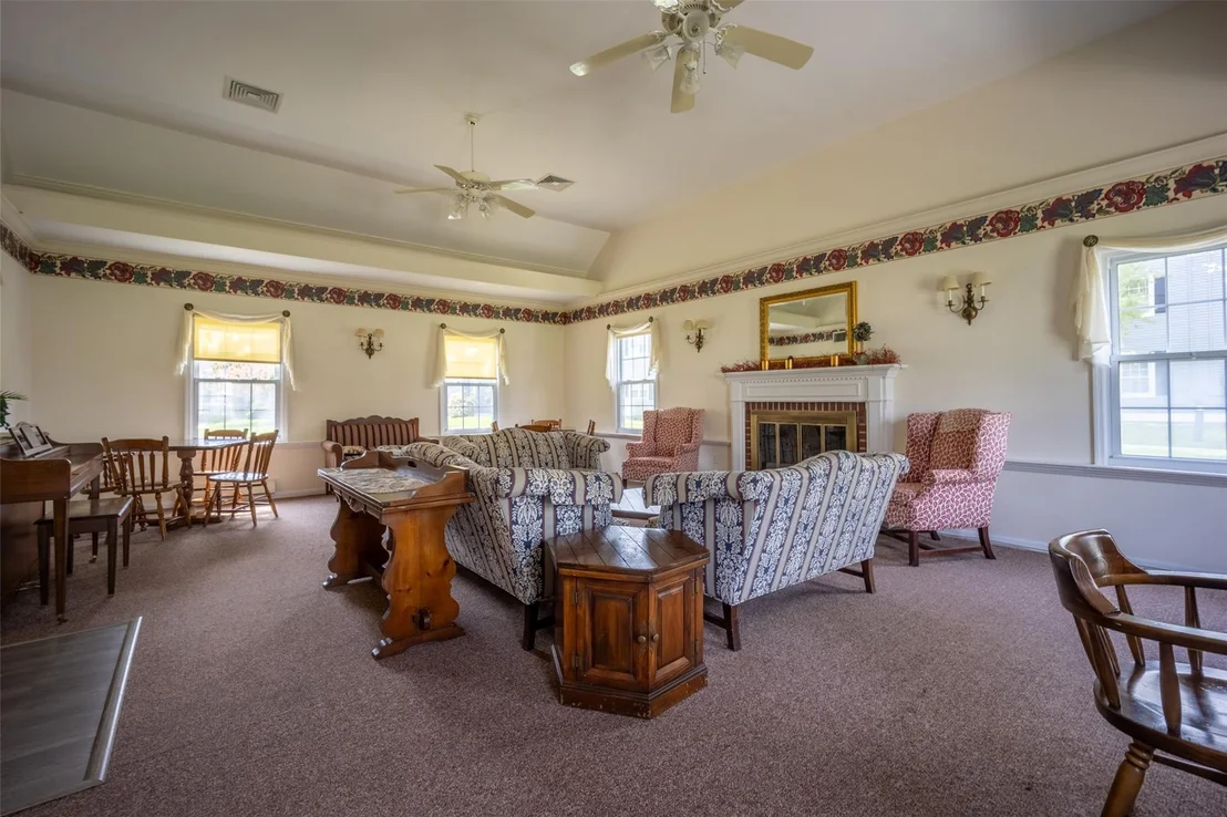 Photo of Unit F at 901 Commons Way