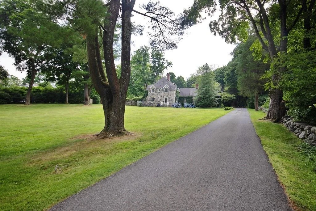 Photo of 3830 Purchase Street