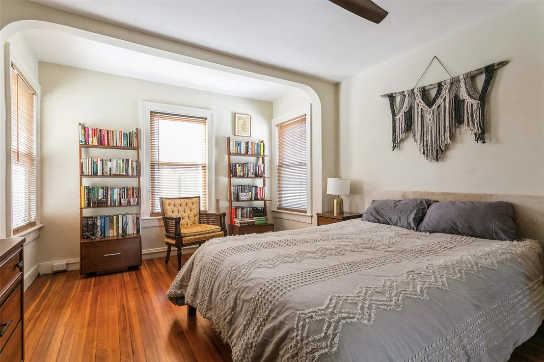 Photo of 9 Dutchess Terrace