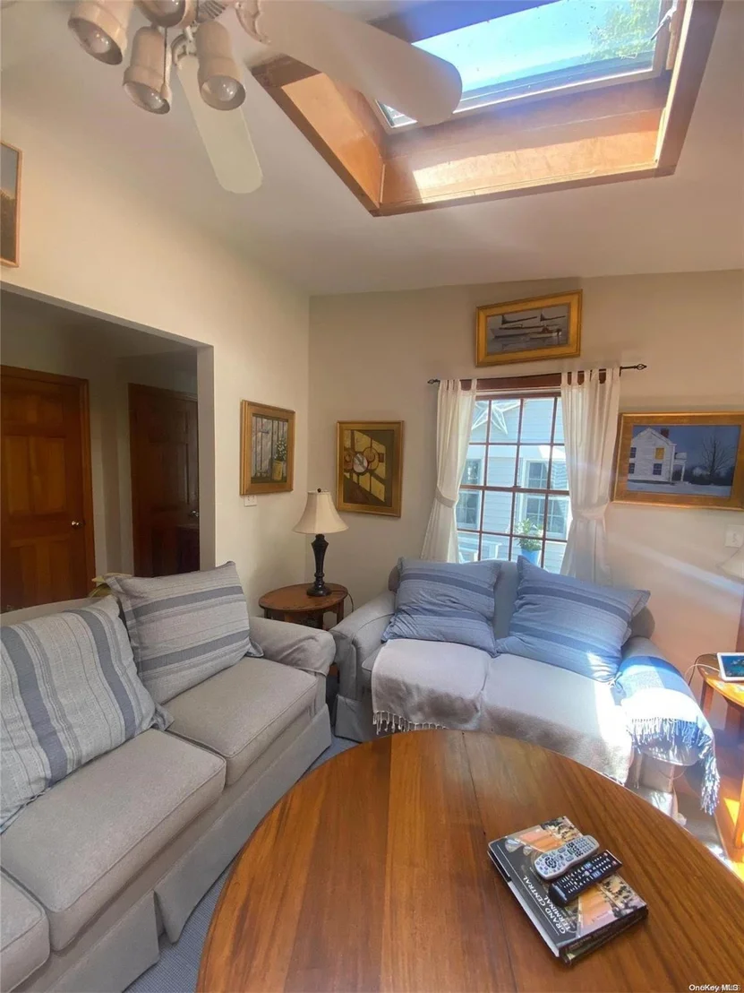 Photo of 12 Stony Road