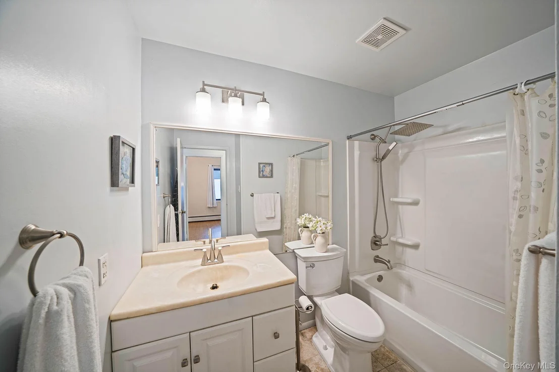 Photo of 1011 Old Town Road
