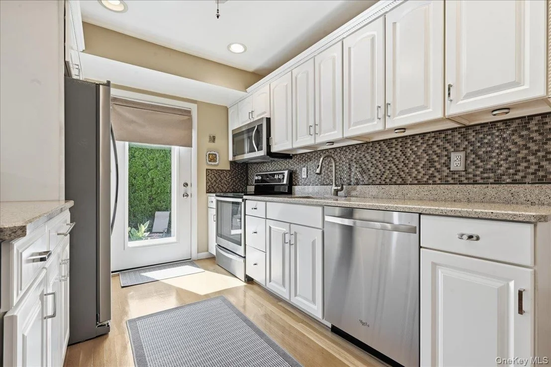 Photo of 809 Garden Drive