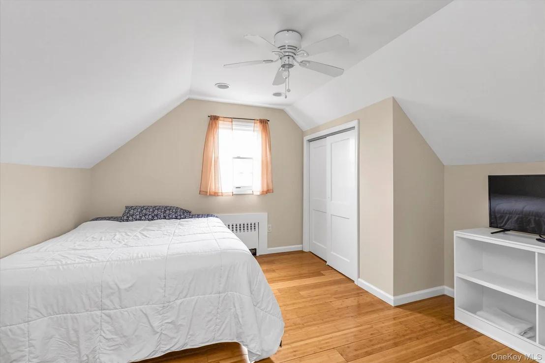Photo of 3080 Roxbury Road