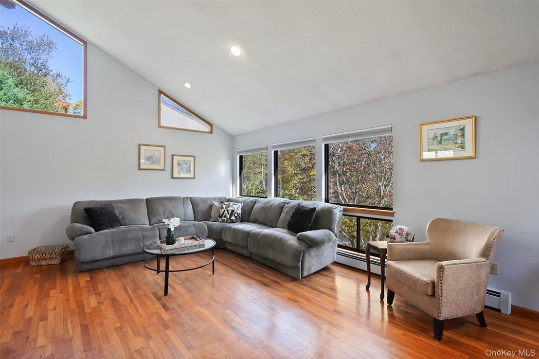Photo of 170 Arbor Crest