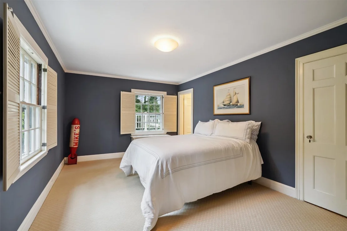 Photo of 45 Forest Avenue