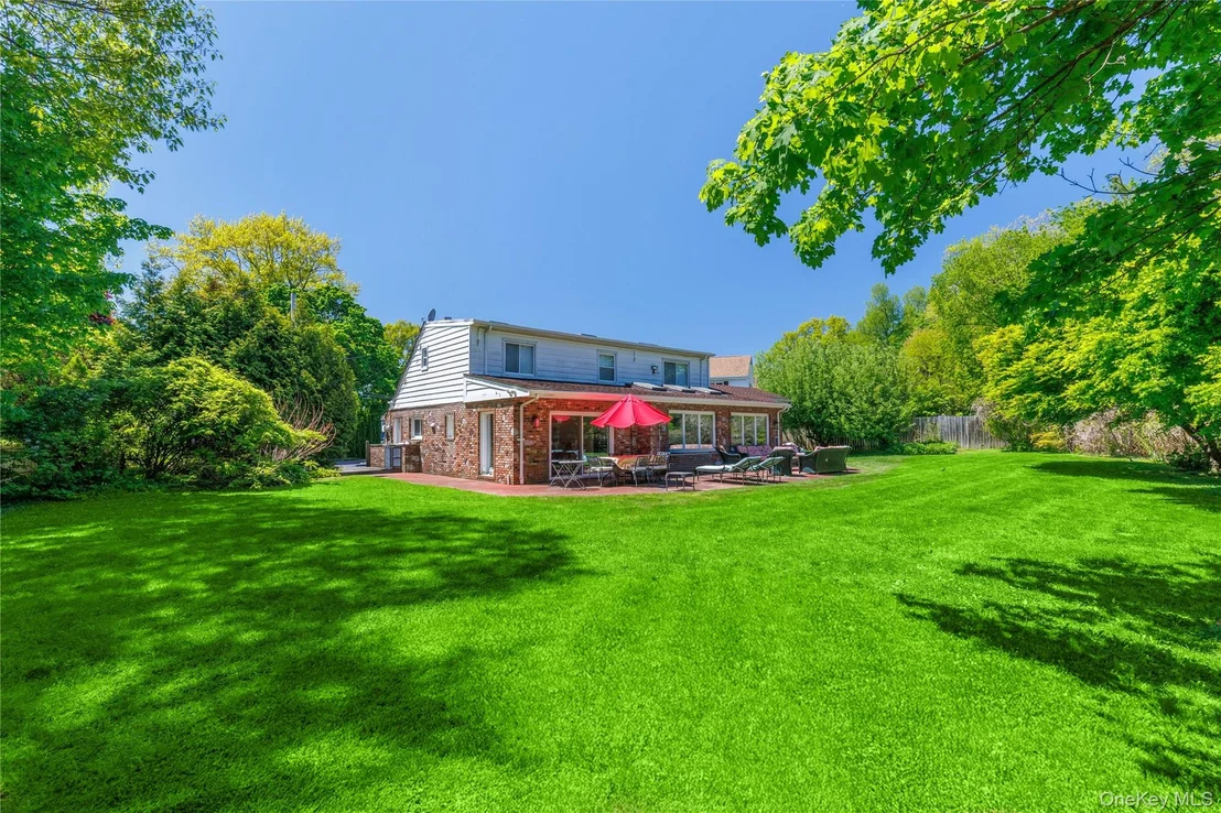 Photo of 10 BELL Place