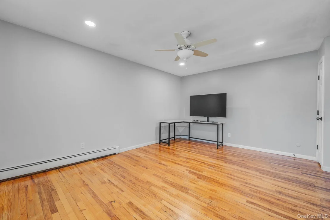 Photo of Unit 2B at 41 Arch Lane