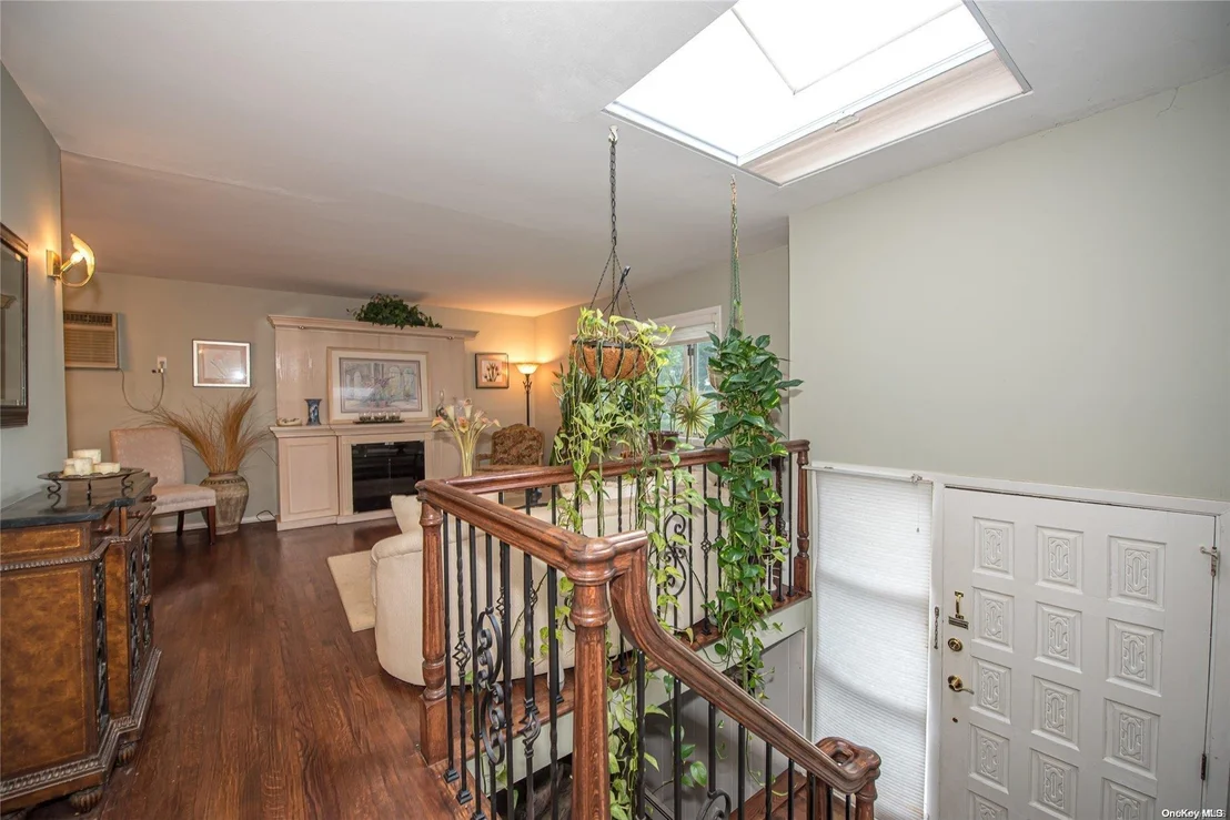 Photo of 42 Tanglewood Drive