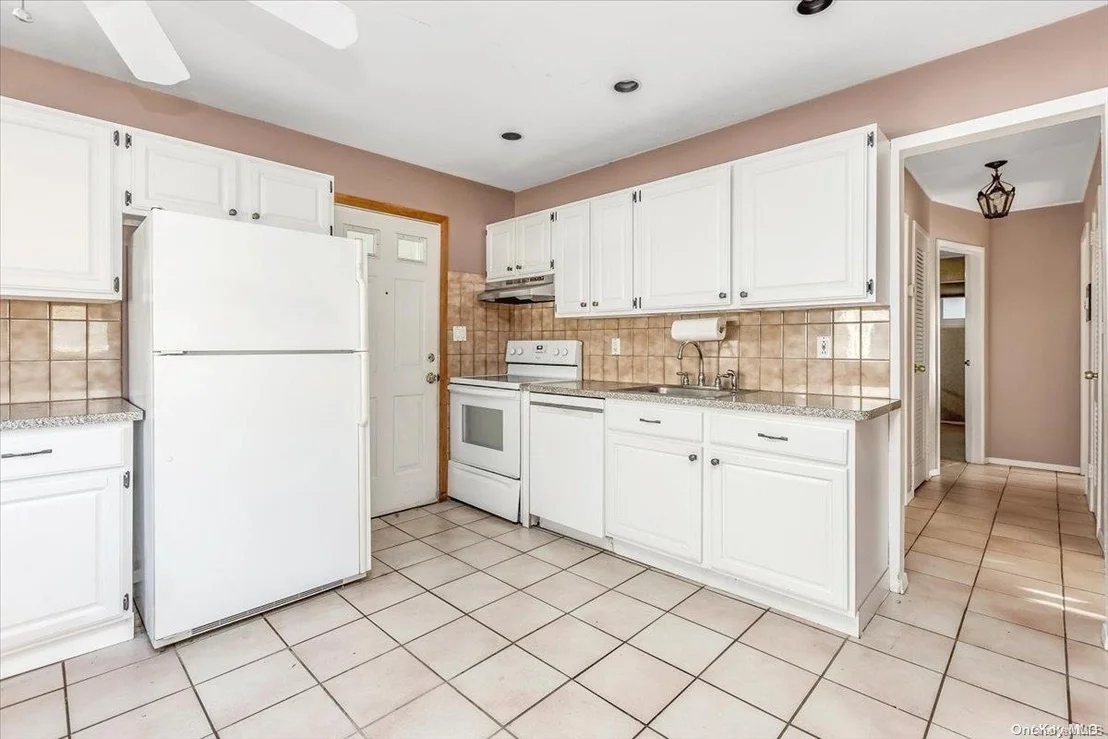 Photo of 7 Edgewood Drive