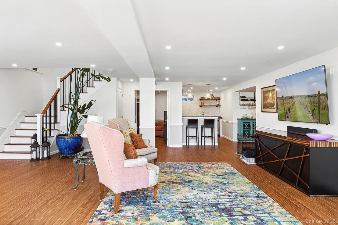 Photo of 8 Canal Way