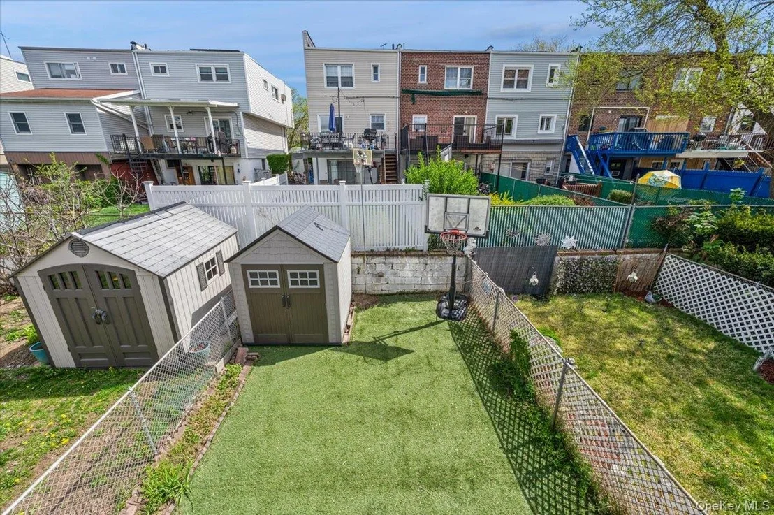 Photo of 228 Calhoun Avenue