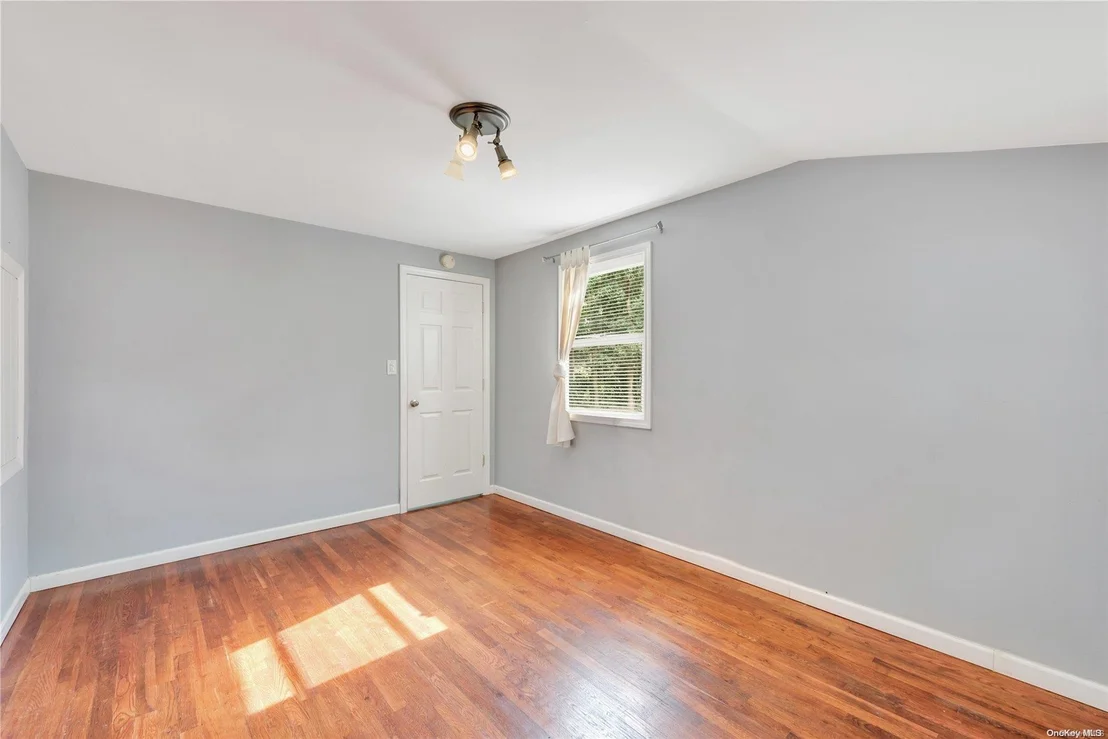 Photo of 106 Hale Road