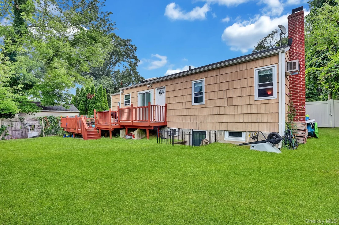 Photo of 84 Palm Road
