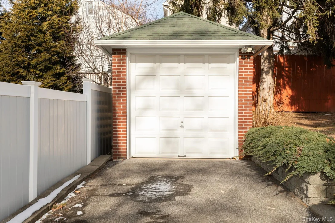 Photo of 77 Buckley Street