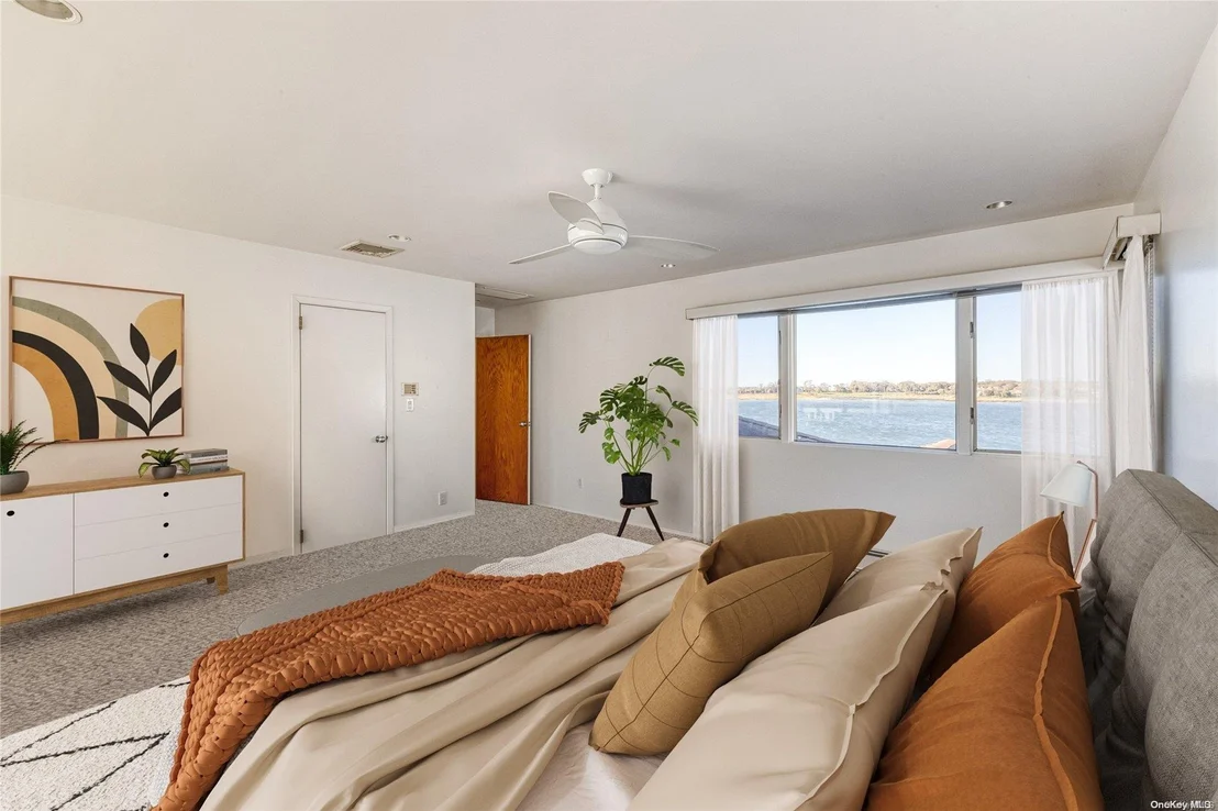 Photo of 1764 Bay Boulevard