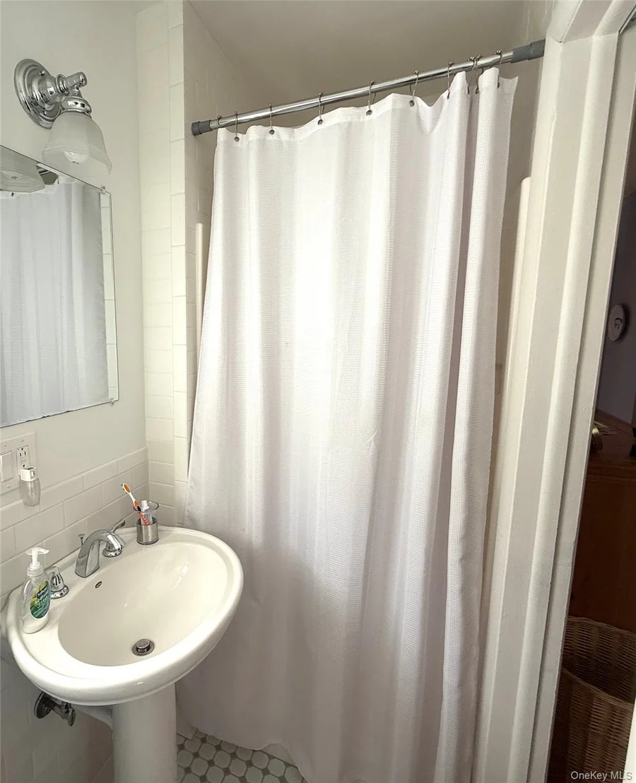 Photo of 78 Edgehill Drive