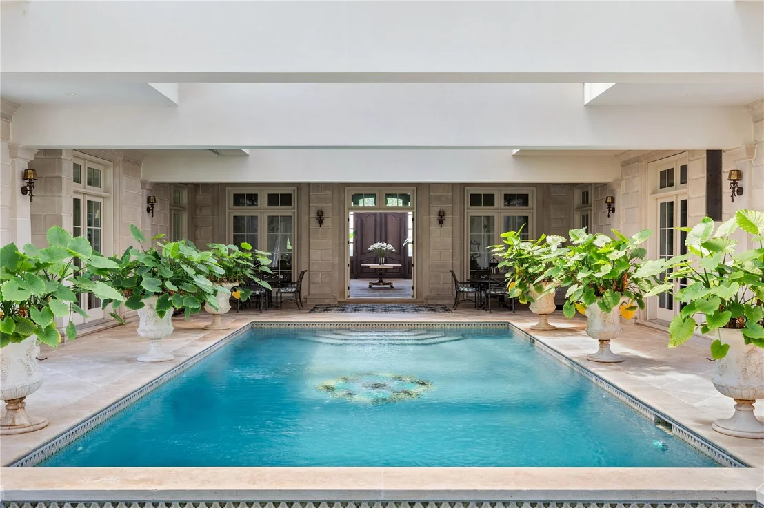 Photo of 102 Horseshoe Road