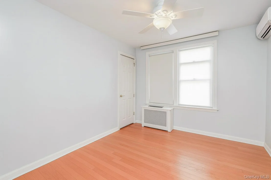 Photo of 1126 70th