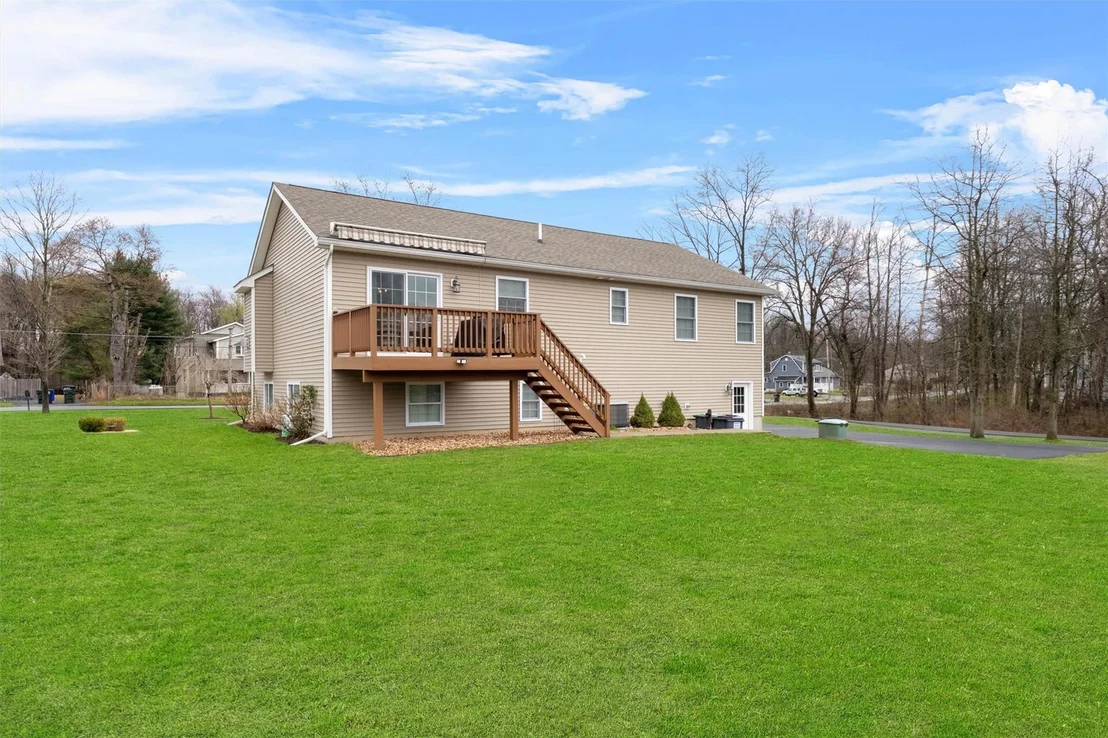 Photo of 394 Bailey Road
