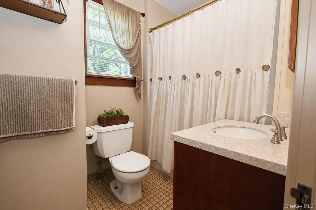 Photo of 8 Budd Avenue