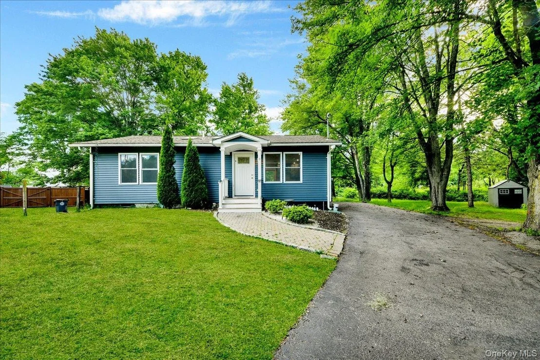 Photo of 9 Hillside Close