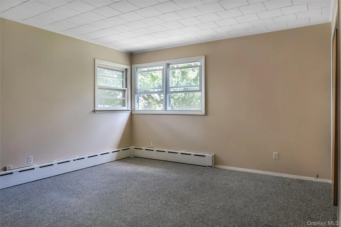 Photo of 118 Hedges Avenue