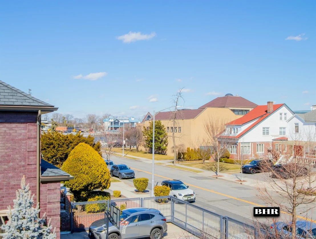 Photo of 4094 Ocean Avenue