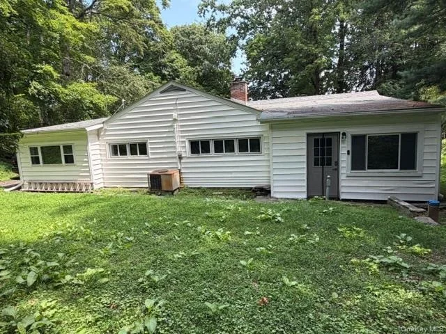 Photo of 5093 Route 9W