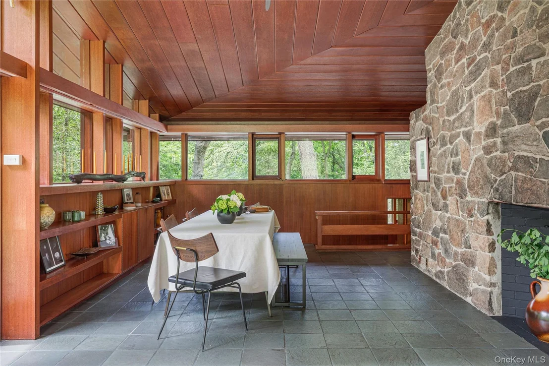 Photo of 1306 Grants Lane
