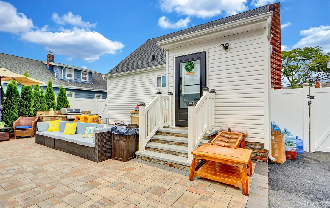Photo of 48 Saint Marks Avenue