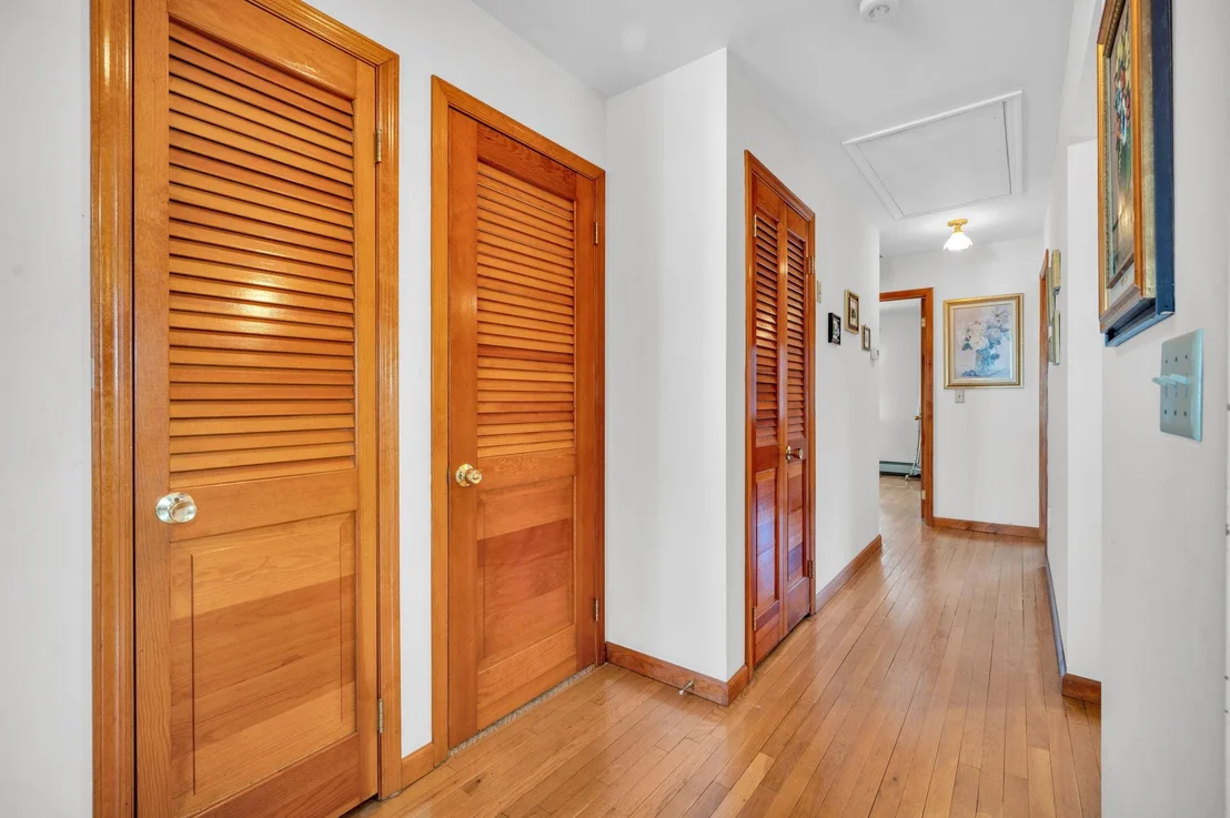 Photo of 187 Minerva Drive