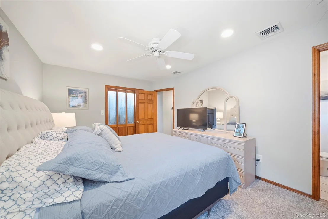 Photo of 23 Selden Boulevard