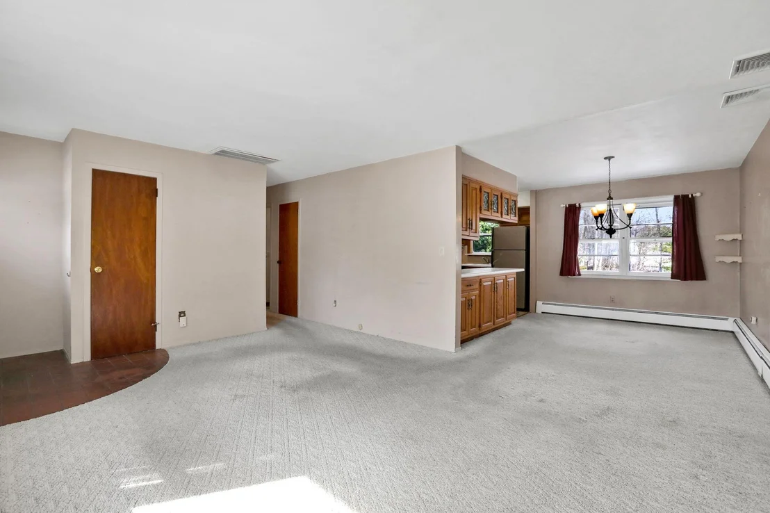 Photo of 75 Kretch Circle