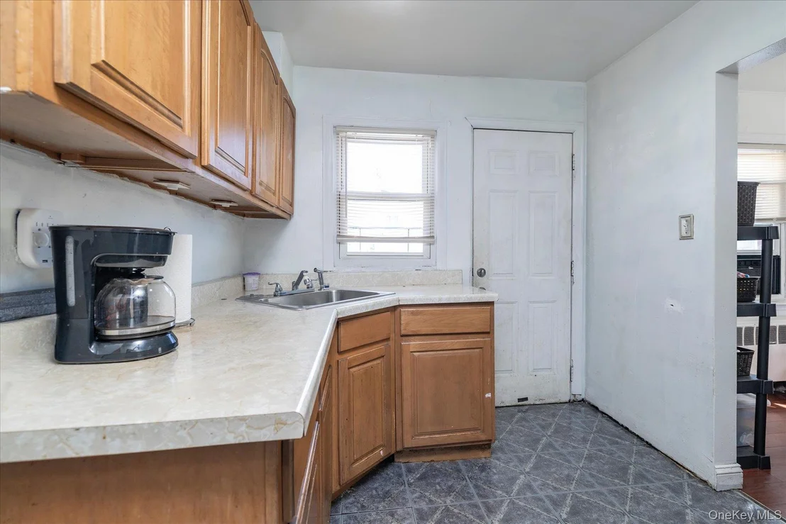 Photo of 28 Harrison Avenue