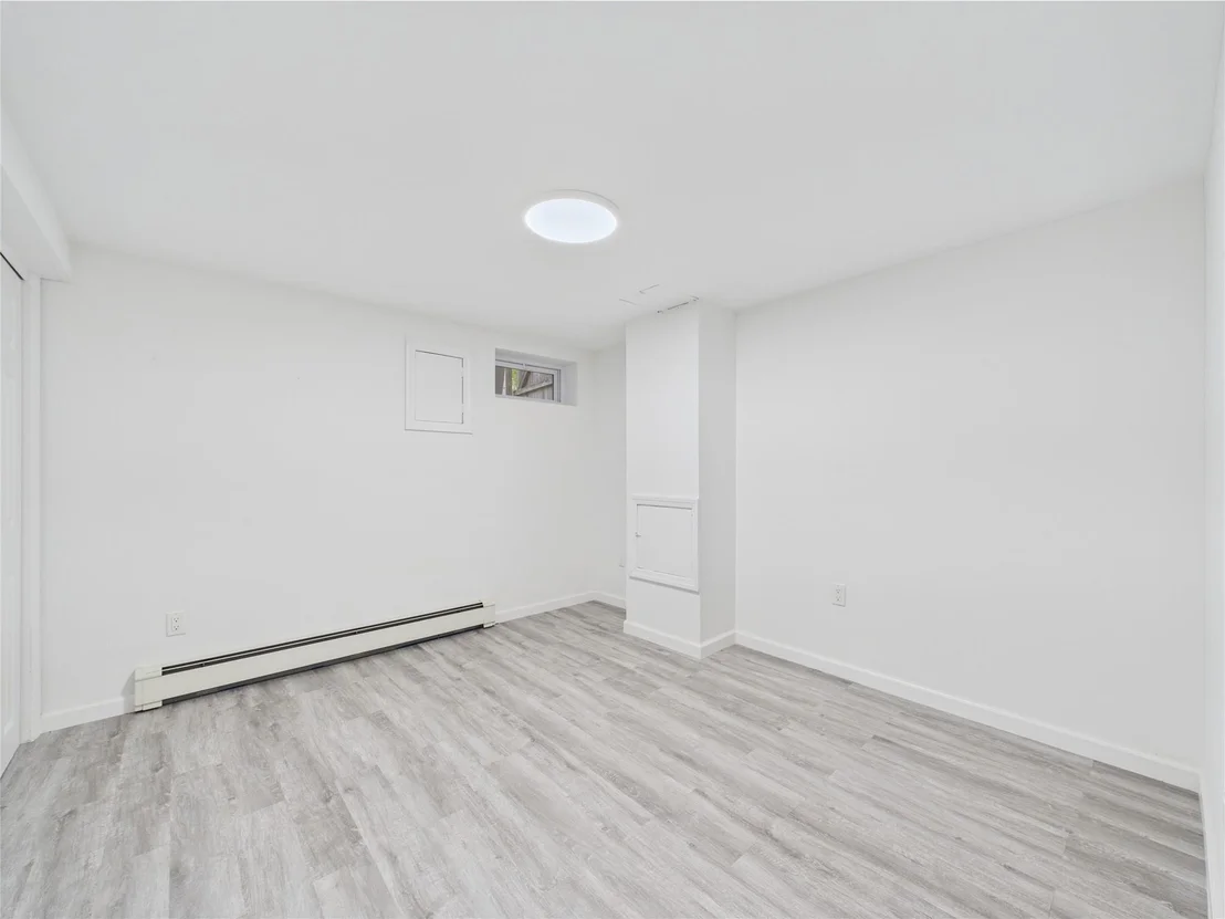 Photo of 170 Mastic Boulevard