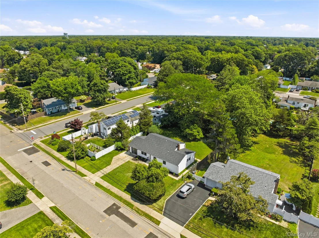 Photo of 933 Thompson Drive