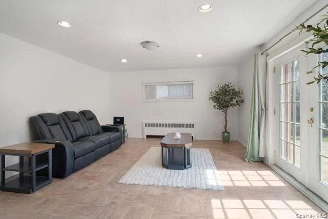 Photo of 1033 Rosedale Road