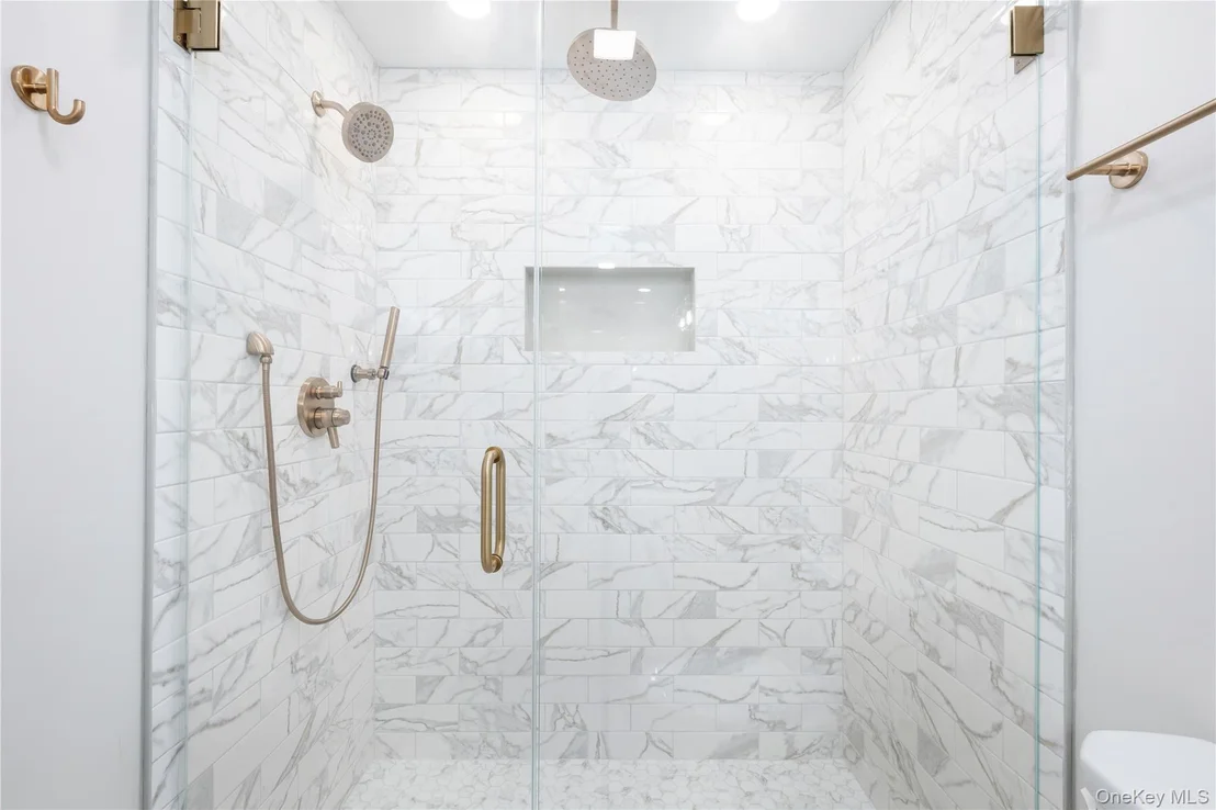 Photo of 15 Tompkins Avenue