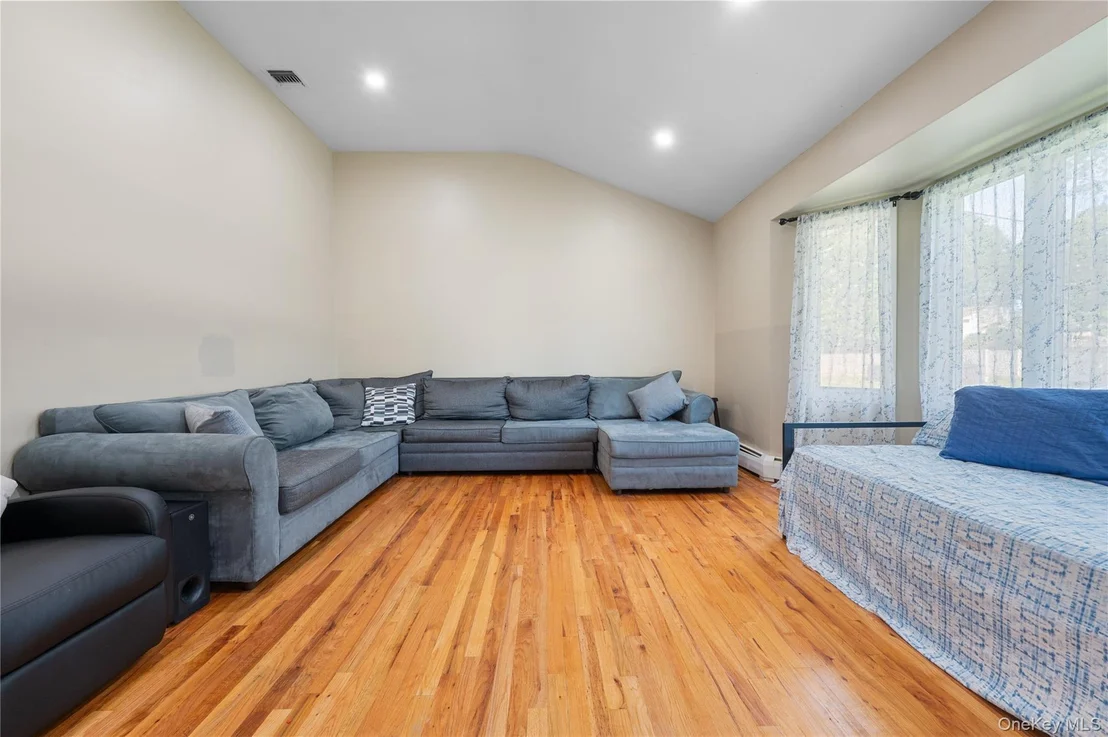 Photo of 5 Canterbury Drive