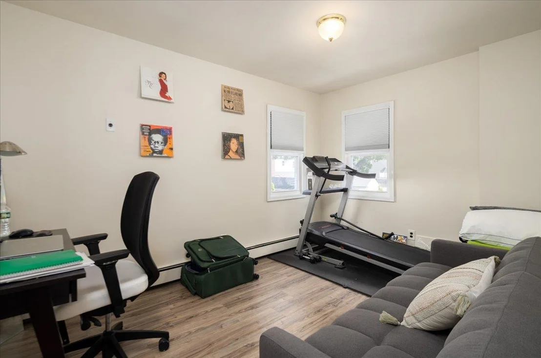 Photo of 1004 Jackson Avenue