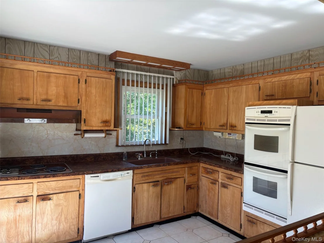 Photo of 10 13th Avenue