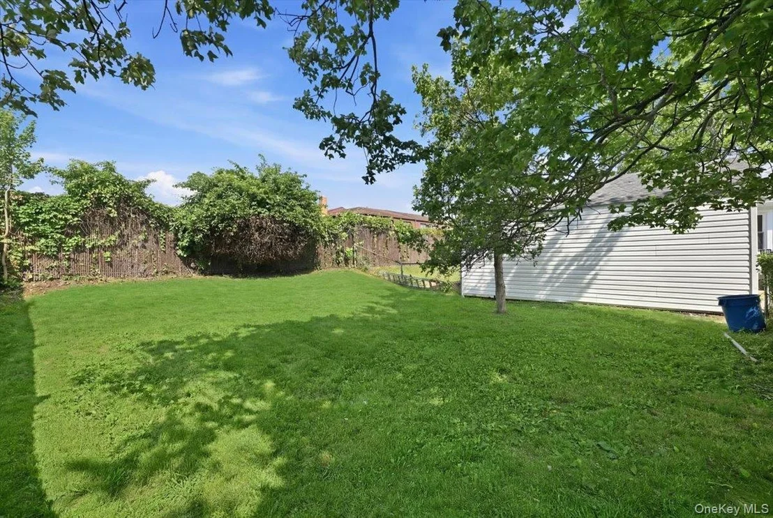 Photo of 310 West Drive