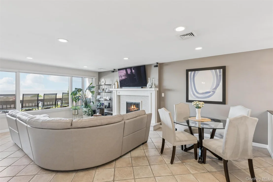 Photo of Unit A at 623 Oceanfront