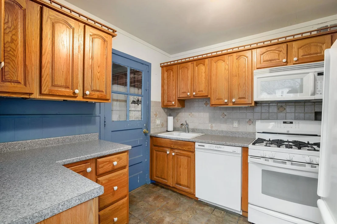 Photo of 882 King Street