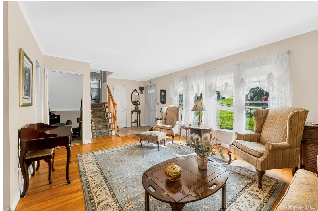 Photo of 33 Dexter Road