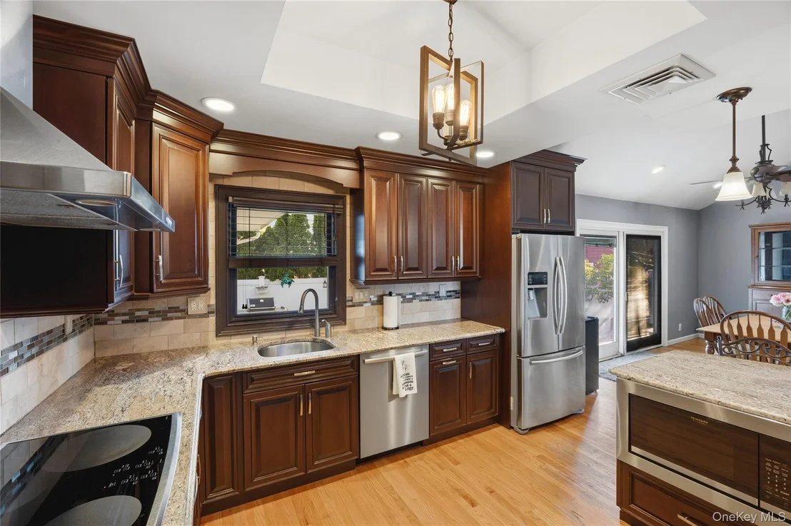 Photo of 2489 Eileen Road