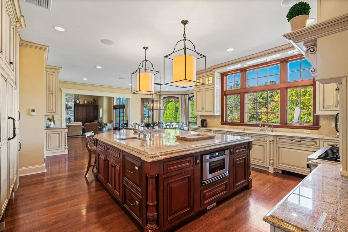 Photo of 697 Short Beach Road